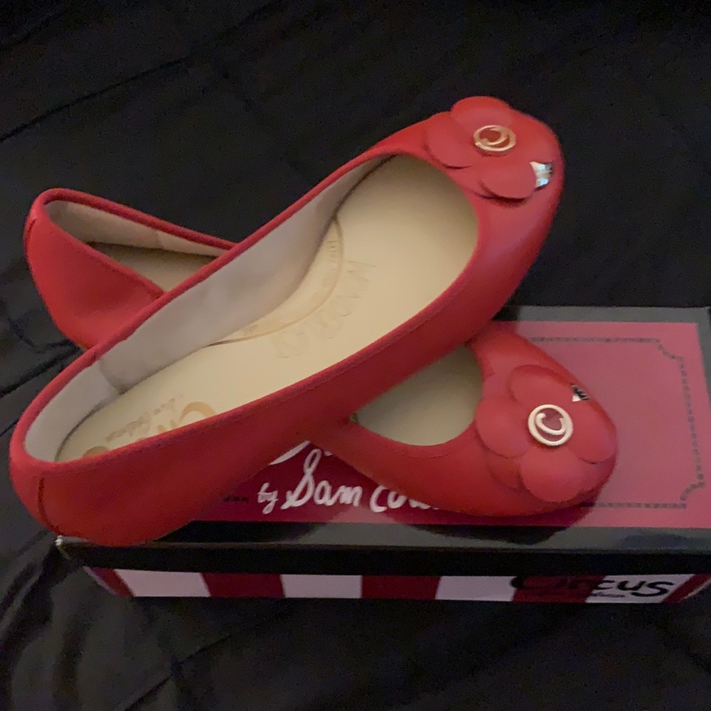 Circus by Sam Edelmon Red Flats